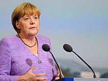 Рейтинг партии Меркель опустился до минимума 2011 года