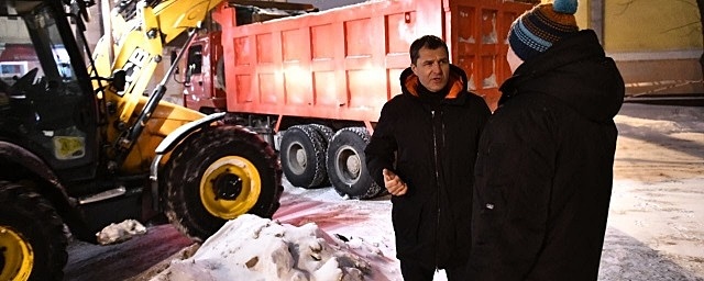 «Не справились»: в Ярославле мэрия прокомментировала ситуацию с уборкой снега