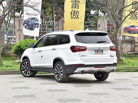 Dongfeng обзавелся флагманским внедорожником