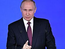 Путин пообещал поднять выплаты семьям