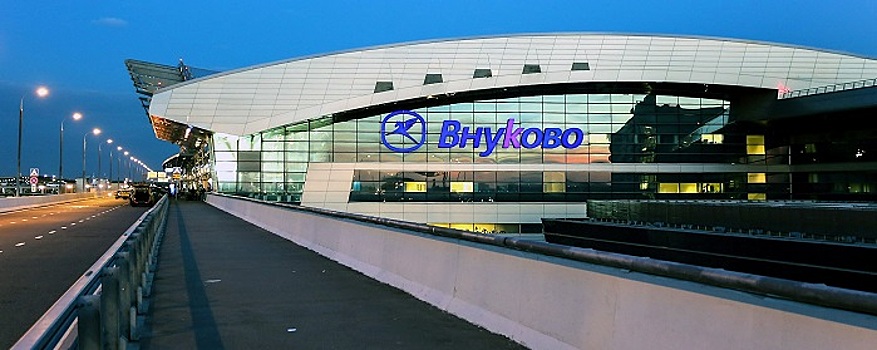 В аэропорту «Внуково» в 02:30 ночи ввели план «Ковер», задержано 11 рейсов