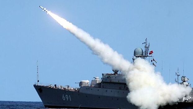 РВ: ВМФ России наносит новый ракетный удар по Украине с Черного моря