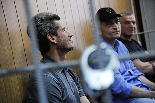 Суд взыскал $750 млн с братьев Магомедовых