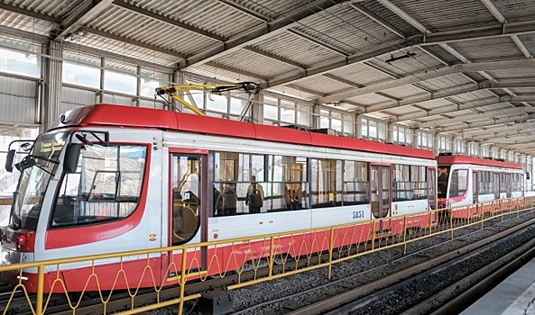 Пассажиров трамвая в Волгограде эвакуировали из-за забытых вещей