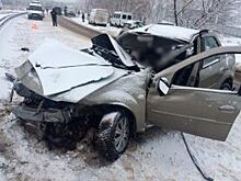 Три человека погибли в столкновении Renaultи КамАЗа под Белгородом