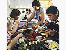 Снимок завтрака советского инженера возмутил Сеть