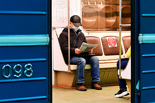 "360": мужчина упал на пути на станции метро "Тульская" московского метро и остался жив