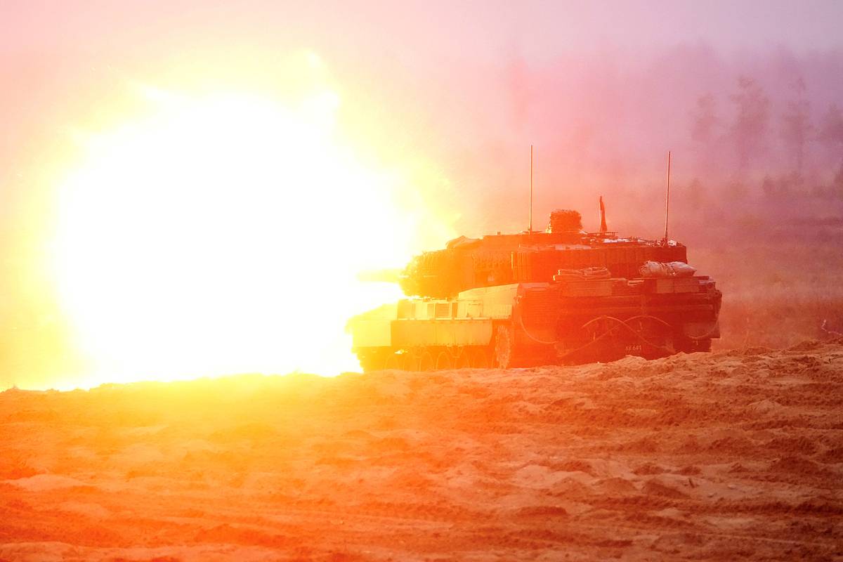 В Германии назвали горькой потерей уничтожение немецкого танка Leopard в Курской области