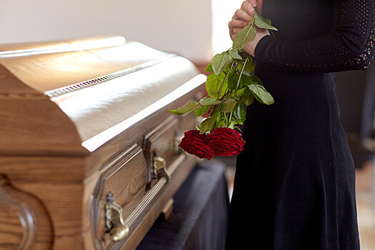 Мертвая женщина заговорила о своих тайнах на похоронах благодаря ИИ