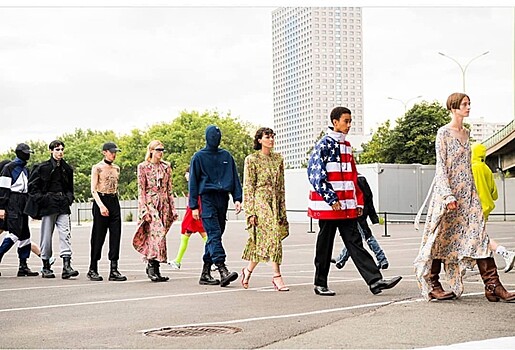 Vetements создали приложение об истории Грузии