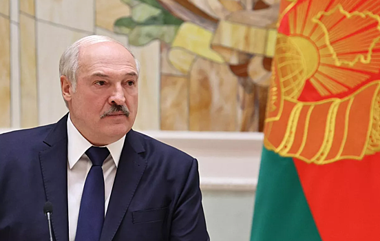 Лукашенко созвал совещание с военными и силовиками