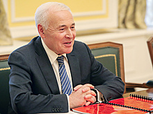 Губернаторская пятилетка Владимира Печеного