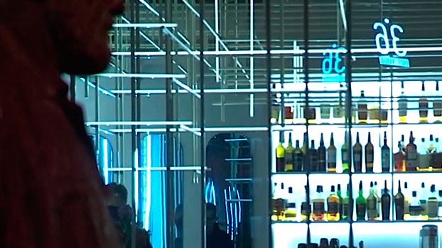 В Питере - не пить: в Северной столице запретили ночную работу кафе и ресторанов