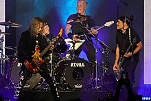 Metallica купила завод по производству винила