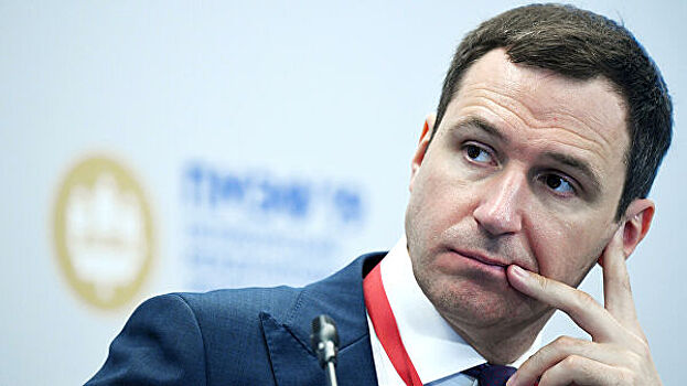 Медведев уволил главного по мусору в России