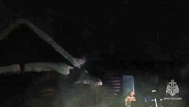 В Омутнинске при пожаре погиб человек