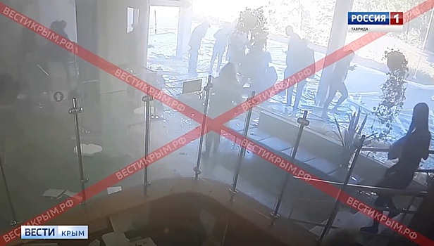 Опубликованы кадры с камер, запечатлевших момент бойни в керченском колледже