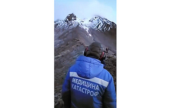 Число погибших участников восхождения на вулкан на Камчатке увеличилось до двух