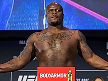 Льюис отправил Олейника в нокаут на турнире UFC