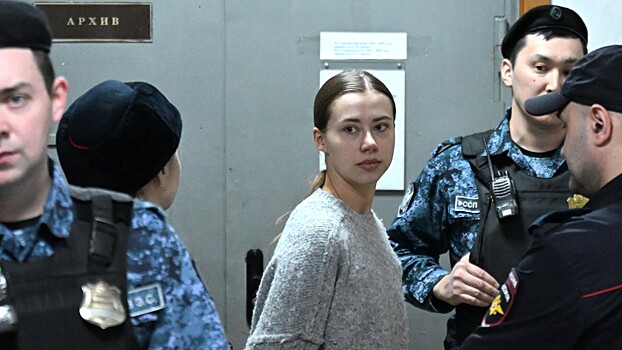 Блогер Митрошина отдала миллионы рублей за исключение из «черных списков»