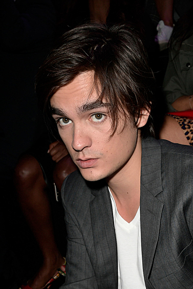 Помимо этого, Ален-Фабьен Делон с 2015 года является лицом бренда Dior.