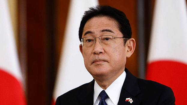 Премьер Японии обратился к местным жителям после мощных землетрясений
