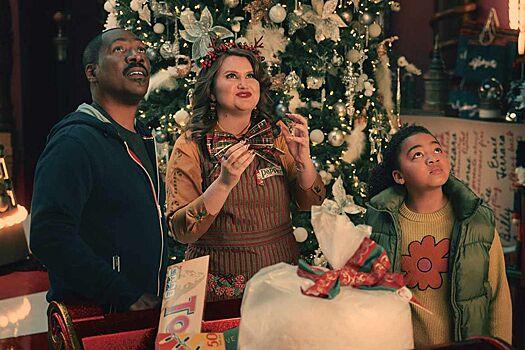 Эдди Мёрфи и эльфийка Пеппер — в трейлере рождественской комедии «Карамельный переулок»