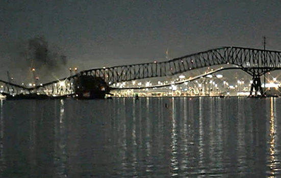 CBS: семь человек могут находиться в воде после обрушения моста в Балтиморе