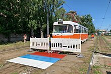 В Ульяновске водители трамваев устроили боулинг