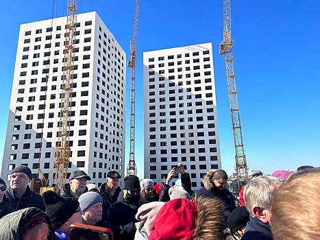 В Новосибирске глава ГК «Дискус» заявил, что дома на Плющихинском достроят к концу 2023 года
