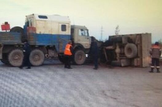 В Нижневартовском районе столкнулись «Газ» и «КамАЗ»