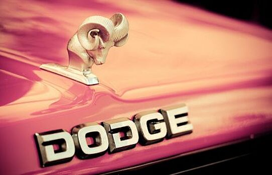 Как создавался логотип Dodge и что он означает?