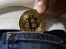 Биткойн взлетает до 5-месячного максимума почти в 55000 долларов