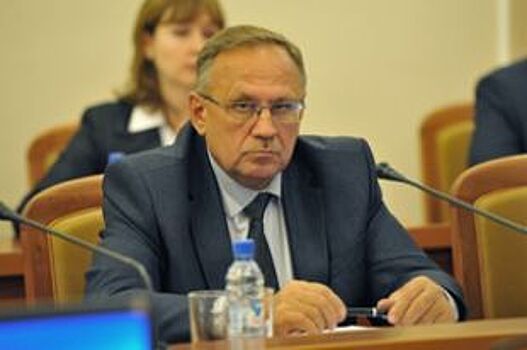 Омский министр образования уходит в отставку - СМИ