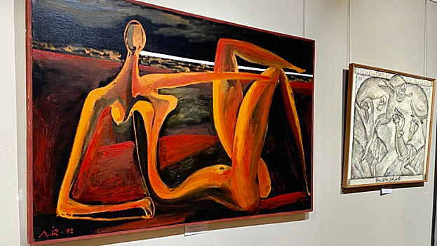 В энгельсской галерее открылась выставка картин и скульптур 18+