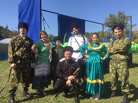 На берегу Дворцового пруда провели праздник «Останкино – сердцу дорогой район»