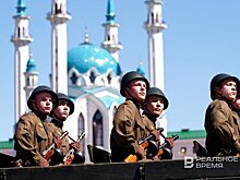 В Казани стартовал парад Победы с участием руководства республики