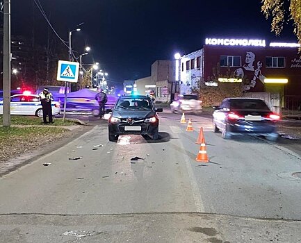 На Комсомольской пьяный водитель сбил на пешеходном переходе женщину с ребенком