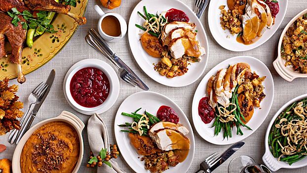 Как избежать переедания во время праздников: пять способов