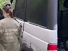 "Могли отравиться угарным газом": появились кадры с места гибели четырех мужчин в УАЗе