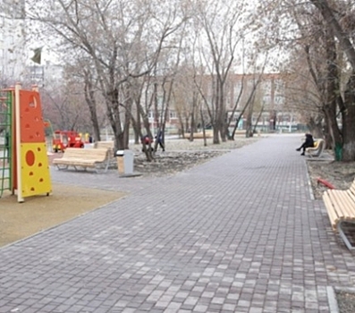 Потратили 11 миллионов: в спальном районе Челябинска появился “внутриквартальный” сквер