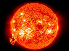 Солнечная плазма достигла Земли и уничтожает ее поле
