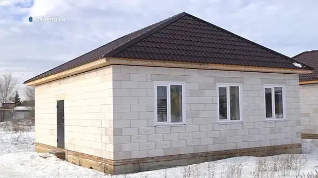 Соцвыплата помогла многодетной семье из Кинеля приобрести просторный дом с участком