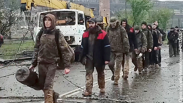 Военкор Апачев написал песню о победе над нацбатом «Азов» в Мариуполе