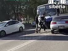 В Новоалтайске водитель иномарки сбил женщину и сбежал