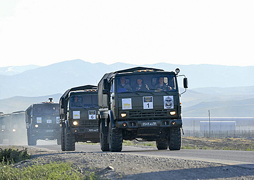Участники Военного ралли-2018 знакомятся с культурой Тувы
