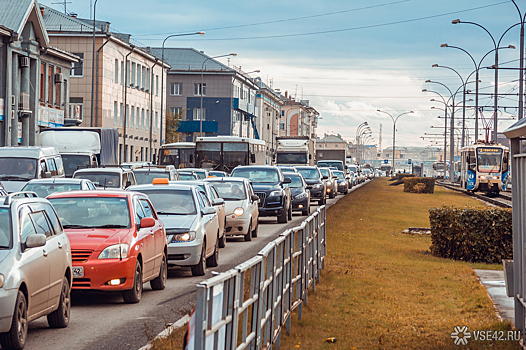 Пробки "протянулись" по главным кемеровским улицам