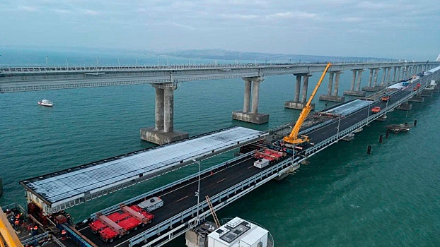 Надвижку второго пролета завершили на Крымском мосту