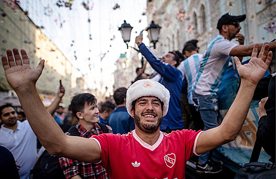 Не все гости чемпионата мира по футболу уехали домой