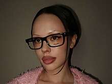 Продюсер Дворцов вмешался в конфликт Собчак и Инстасамки